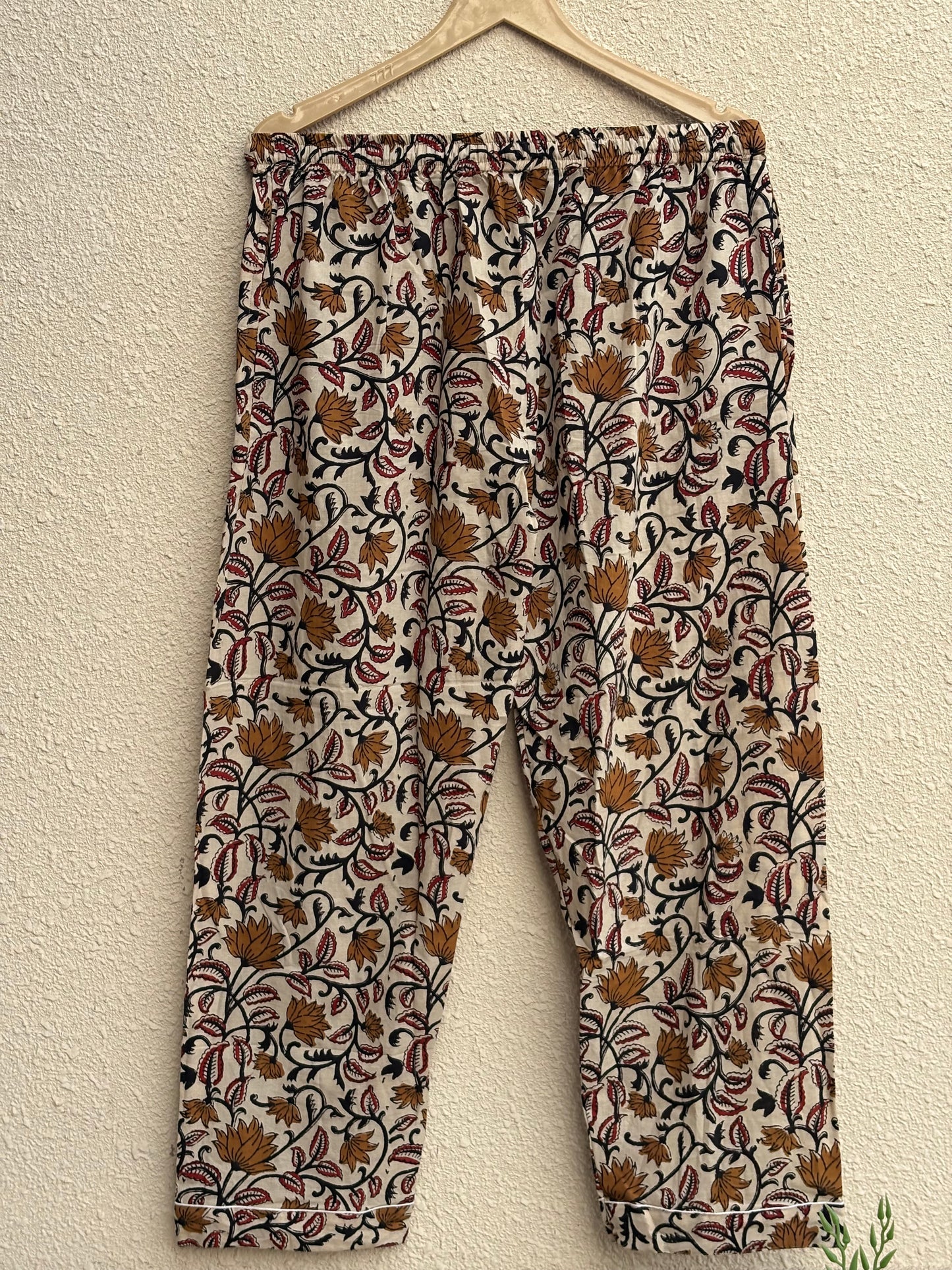 Bohemian Sleepwear Indian Hand Printed Cotton Women's Wear Pj Set For All Season Mid-Night Comforter
