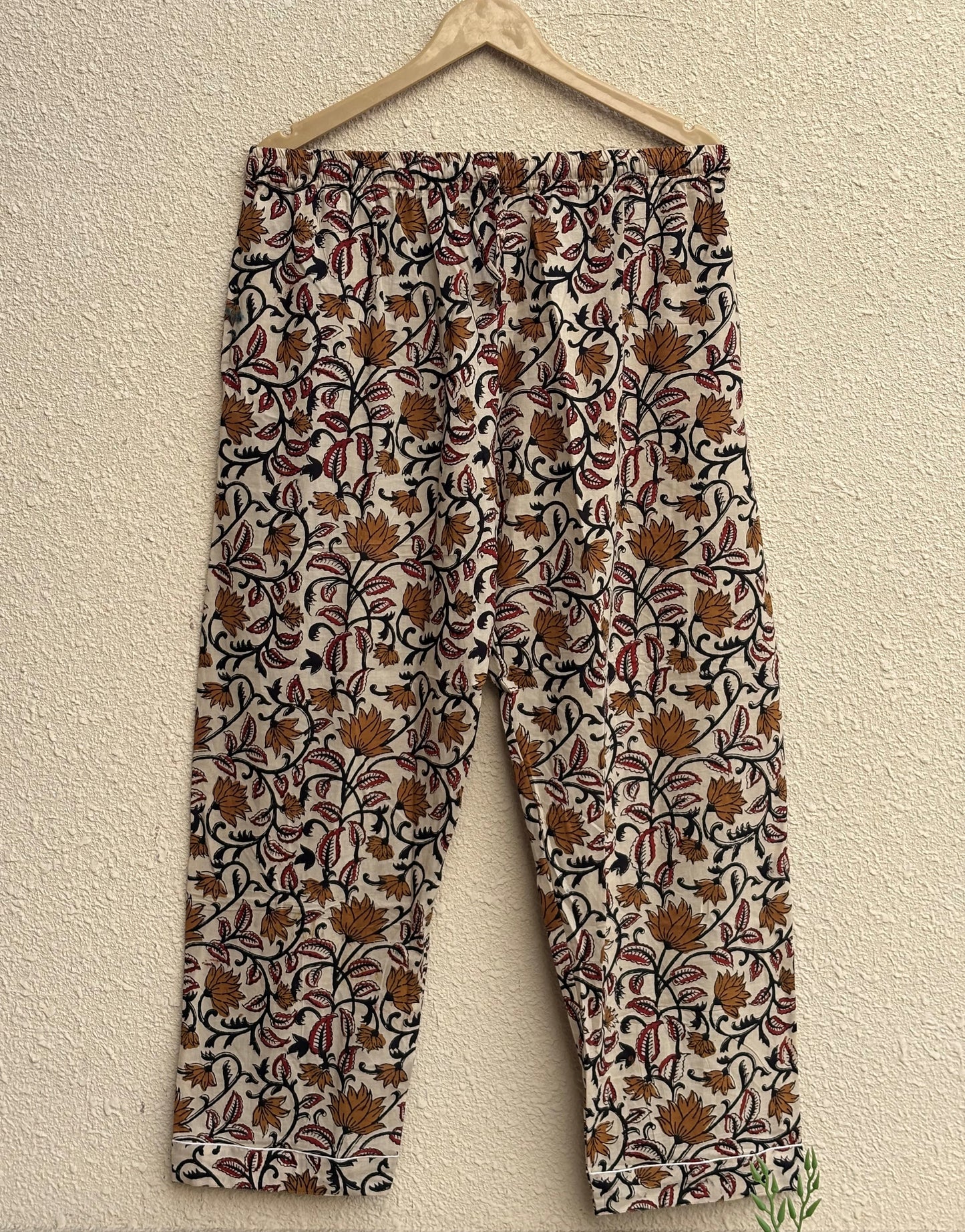 Bohemian Sleepwear Indian Hand Printed Cotton Women's Wear Pj Set For All Season Mid-Night Comforter