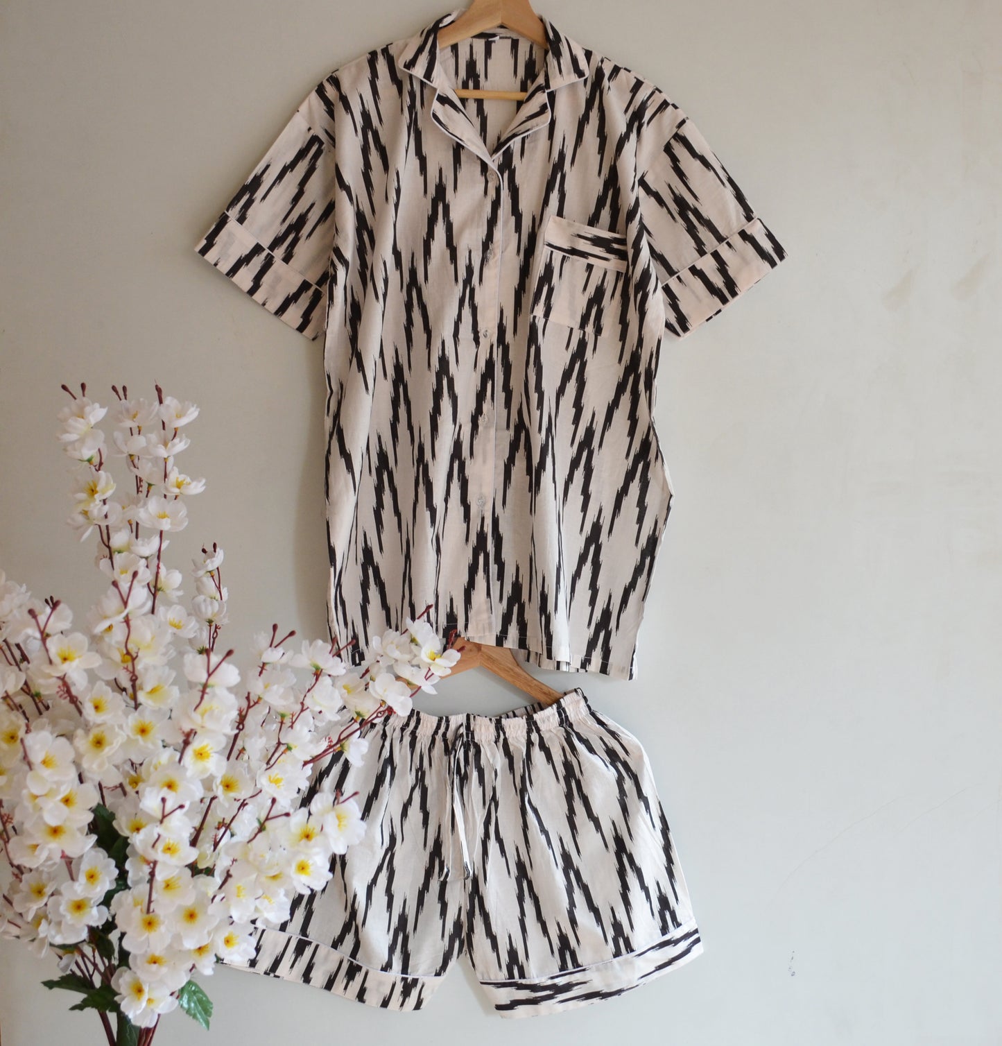 India Hand Printed Ikat Print Beautiful Short Night Dress For Women Bridesmaid Night Bride To Be Party Cotton Pj Set